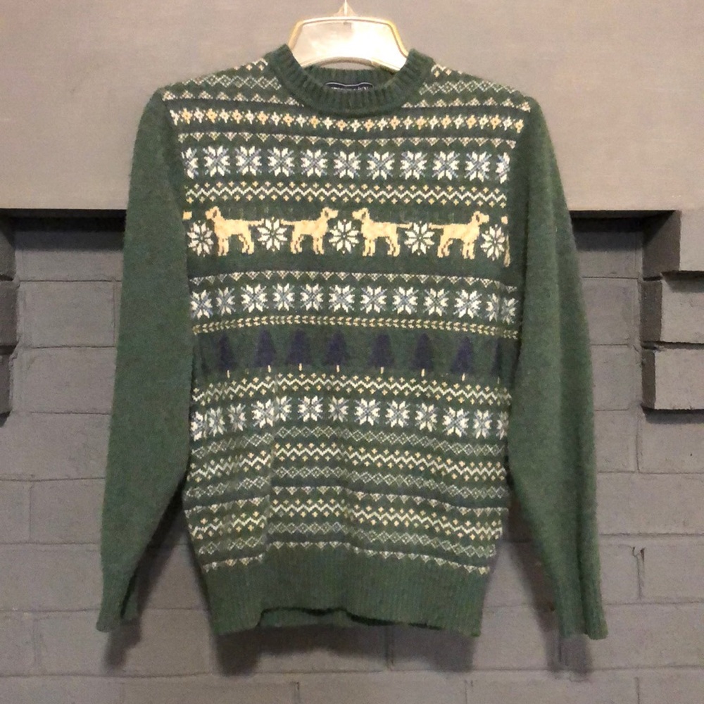 Crown & Ivy Sweater!